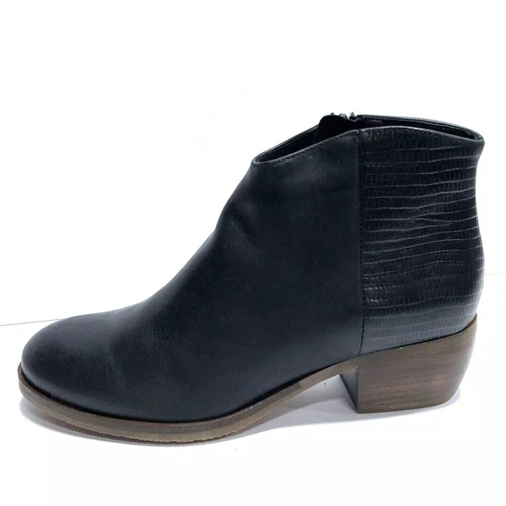 Black Women's Ankle Boot with Textured Heel